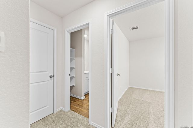 221 Scott Square, San Antonio, TX 78245