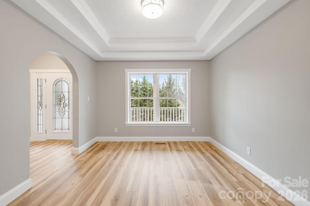 402 Sweetbriar Road N, Lake Lure, NC 28746