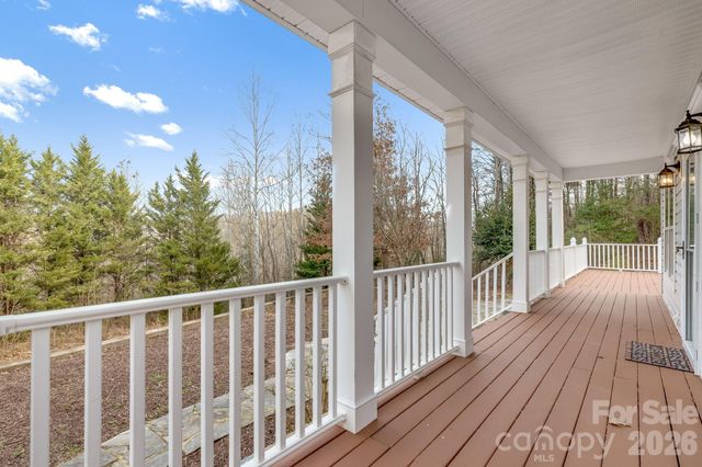 402 Sweetbriar Road N, Lake Lure, NC 28746