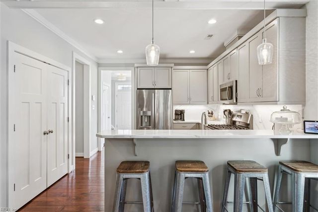 32 Village Park LN, Poquoson, VA 23662