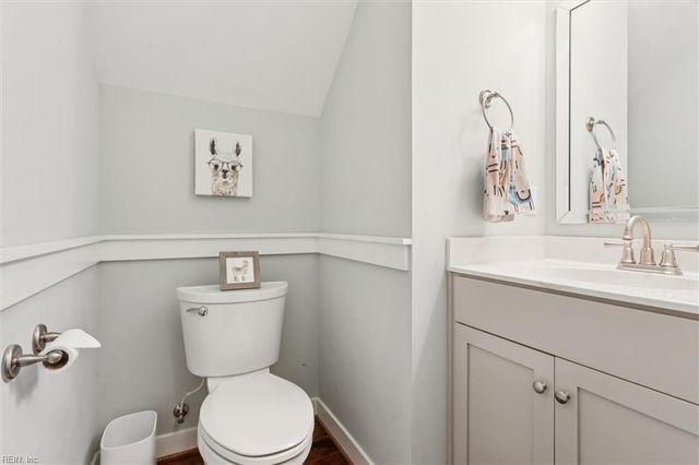 32 Village Park LN, Poquoson, VA 23662