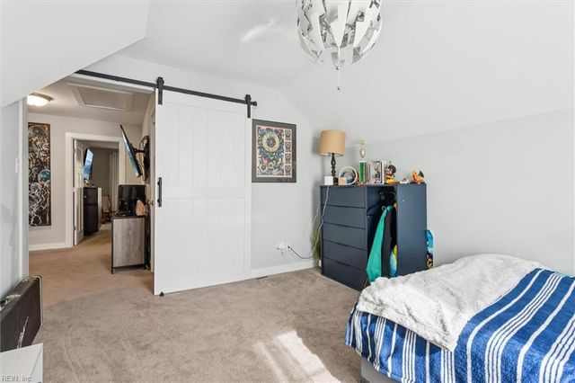 32 Village Park LN, Poquoson, VA 23662