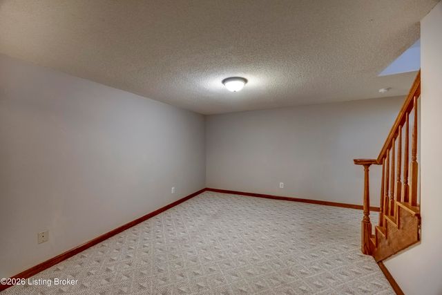 313 Finch Ct, Elizabethtown, KY 42701