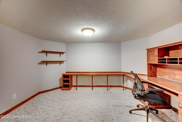 313 Finch Ct, Elizabethtown, KY 42701