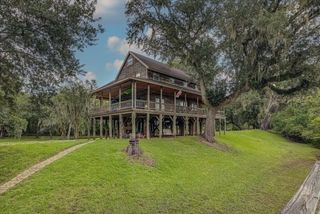 121 Cr-875, West Columbia, TX 77486