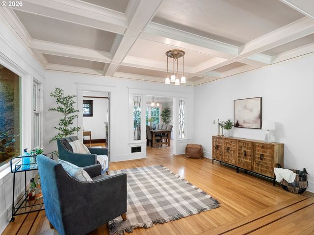 2414 Ne 19TH Ave, Portland, OR 97212