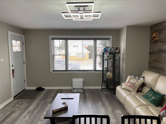 4501 W 123rd Place, Alsip, IL 60803