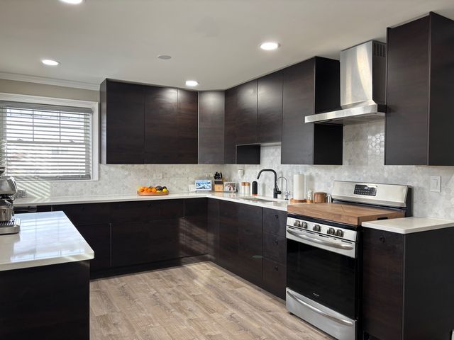 4501 W 123rd Place, Alsip, IL 60803