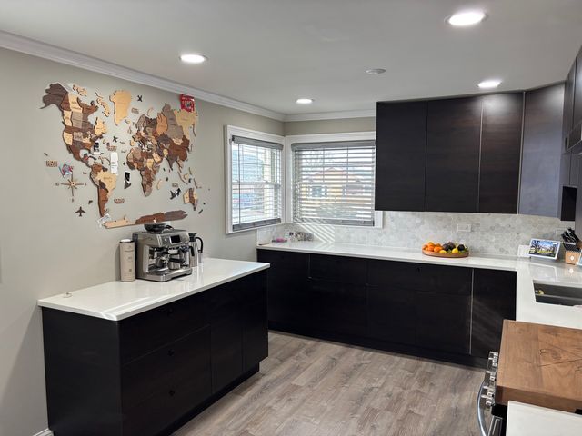 4501 W 123rd Place, Alsip, IL 60803