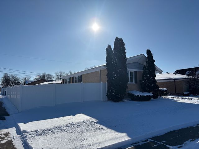 4501 W 123rd Place, Alsip, IL 60803