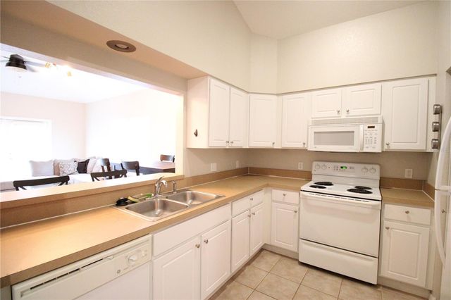 9158 SW 51ST ROAD J303, Gainesville, FL 32608