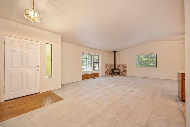 6374 Green Leaf Ln, Foresthill, CA 95631