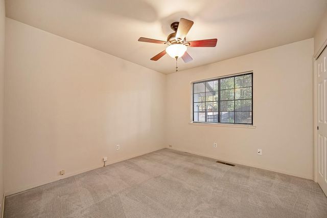 6374 Green Leaf Ln, Foresthill, CA 95631