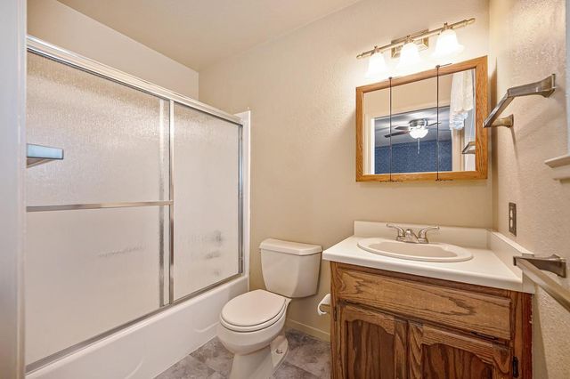 6374 Green Leaf Ln, Foresthill, CA 95631