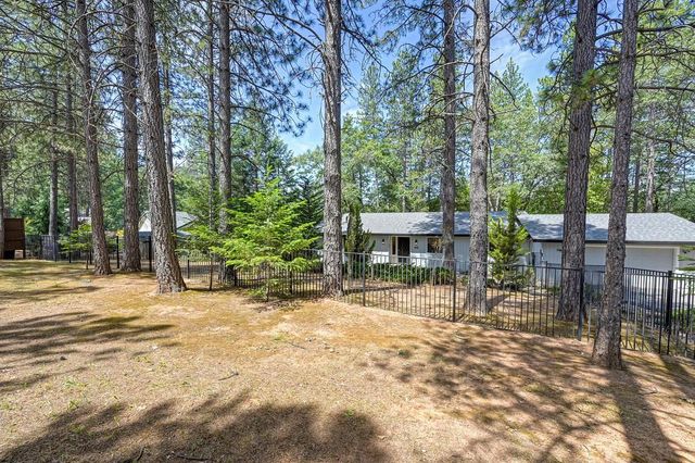 6374 Green Leaf Ln, Foresthill, CA 95631