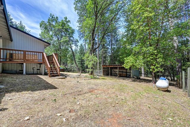 6374 Green Leaf Ln, Foresthill, CA 95631