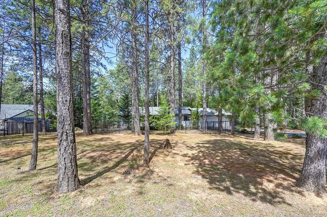 6374 Green Leaf Ln, Foresthill, CA 95631