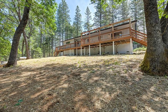 6374 Green Leaf Ln, Foresthill, CA 95631