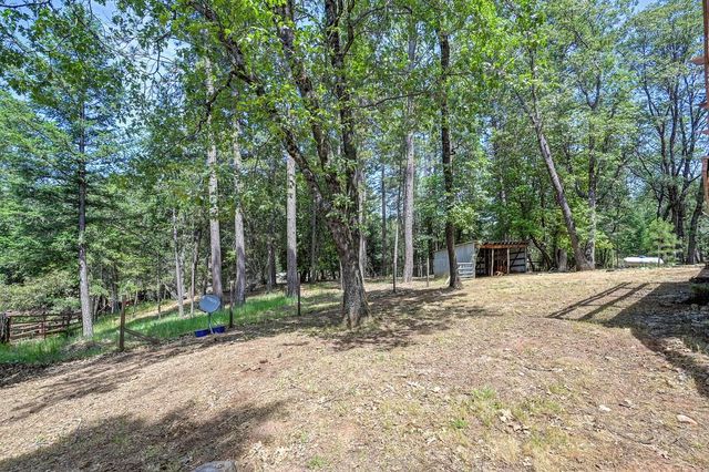 6374 Green Leaf Ln, Foresthill, CA 95631