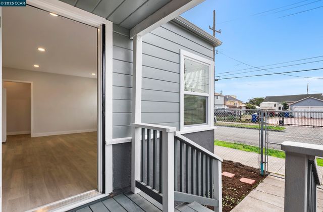 9028 A St, Oakland, CA 94603