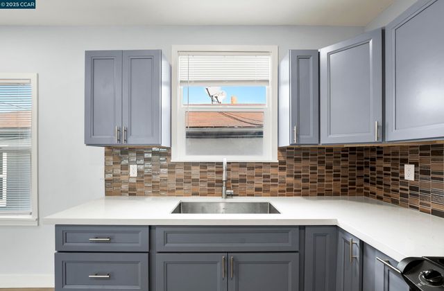 9028 A St, Oakland, CA 94603