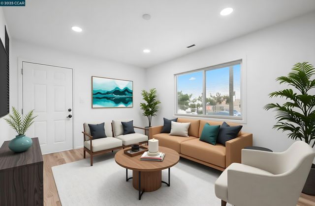 9028 A St, Oakland, CA 94603