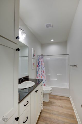 4960 Laurel Circle, Shreveport, LA 71107