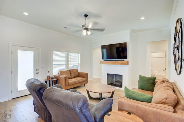 4960 Laurel Circle, Shreveport, LA 71107