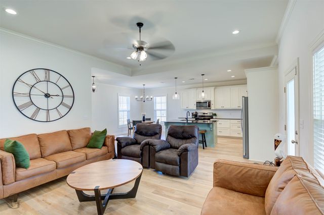 4960 Laurel Circle, Shreveport, LA 71107