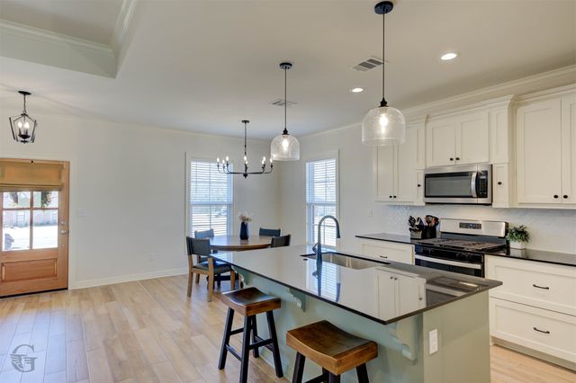 4960 Laurel Circle, Shreveport, LA 71107