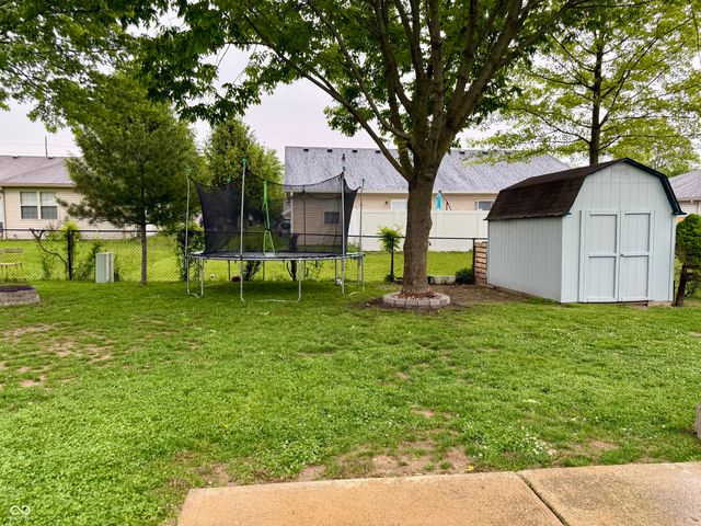 79 Meadow Creek East Boulevard, Whiteland, IN 46184