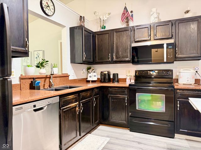 79 Meadow Creek East Boulevard, Whiteland, IN 46184