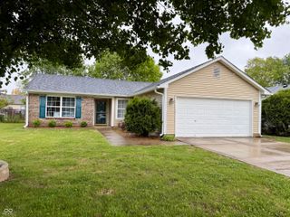 79 Meadow Creek East Boulevard, Whiteland, IN 46184