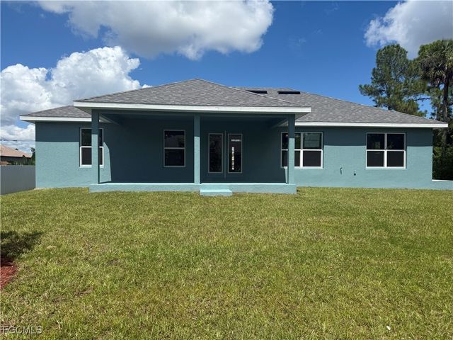475 Westdale AVE, Lehigh Acres, FL 33972