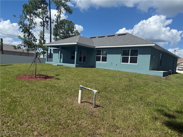 475 Westdale AVE, Lehigh Acres, FL 33972