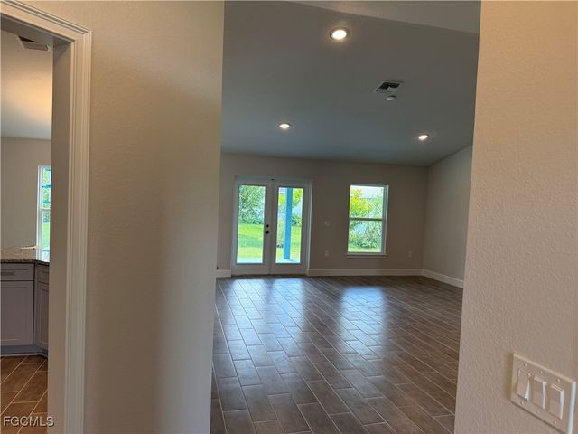 475 Westdale AVE, Lehigh Acres, FL 33972