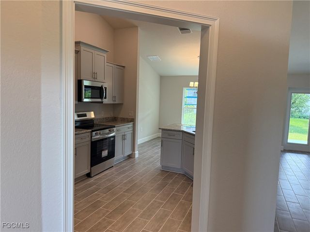 475 Westdale AVE, Lehigh Acres, FL 33972