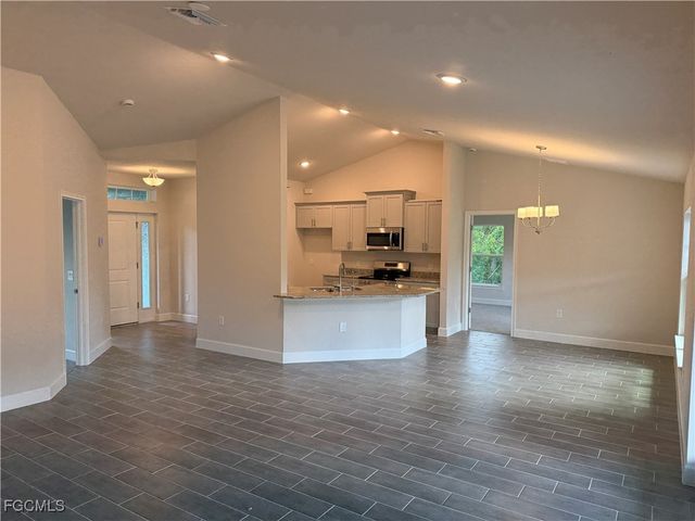 475 Westdale AVE, Lehigh Acres, FL 33972