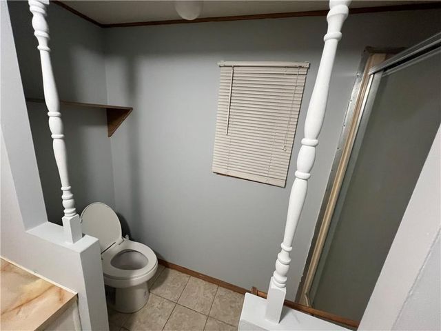 1407 S Lincoln Avenue, La Harpe, KS 66751