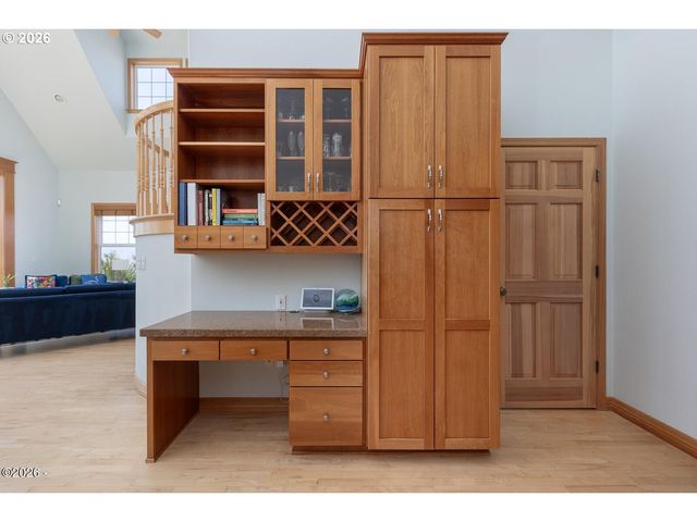 5340 HAYSTACK Dr, Neskowin, OR 97149