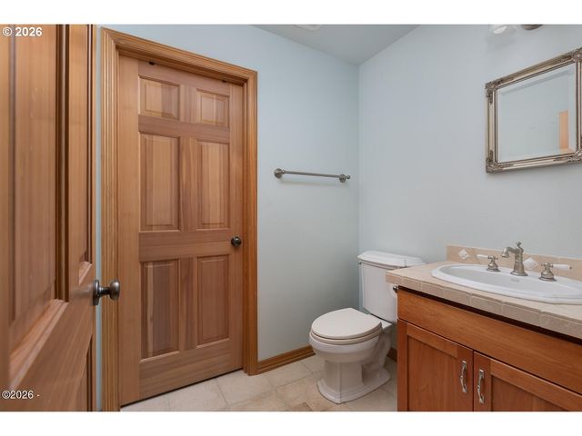 5340 HAYSTACK Dr, Neskowin, OR 97149