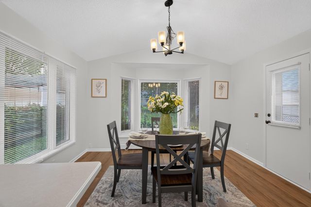 1232 Skillman Avenue W, Roseville, MN 55113