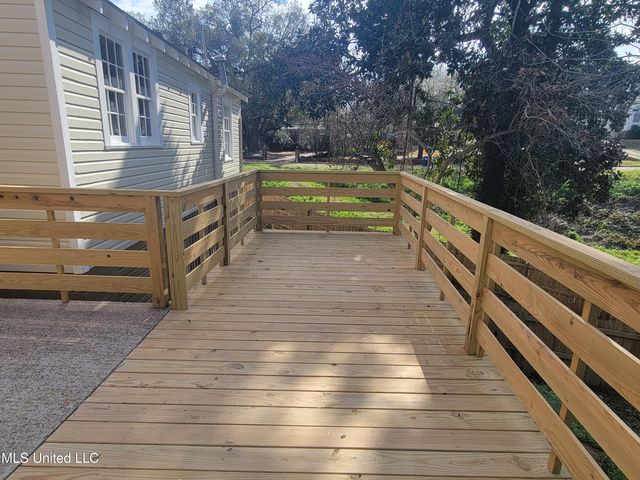 34 Orange Avenue, Natchez, MS 39120