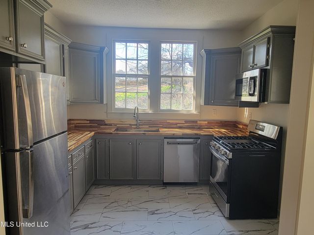 34 Orange Avenue, Natchez, MS 39120