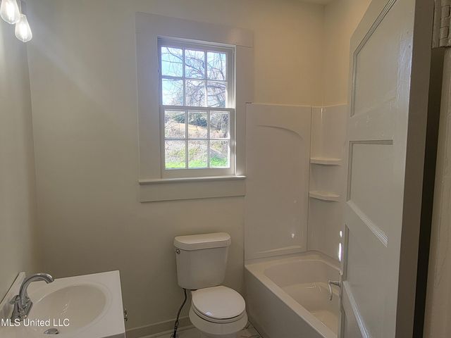 34 Orange Avenue, Natchez, MS 39120