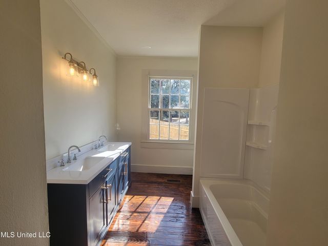 34 Orange Avenue, Natchez, MS 39120