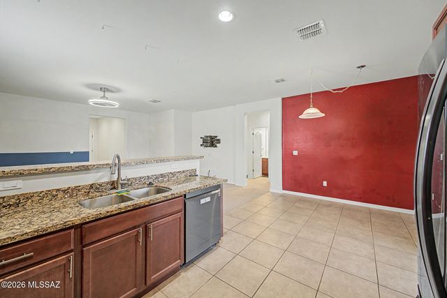 11377 W Folsom Point Drive, Marana, AZ 85658