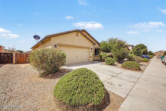 11377 W Folsom Point Drive, Marana, AZ 85658