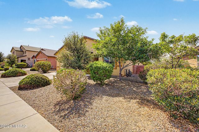 11377 W Folsom Point Drive, Marana, AZ 85658