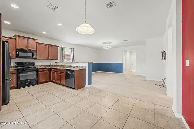11377 W Folsom Point Drive, Marana, AZ 85658